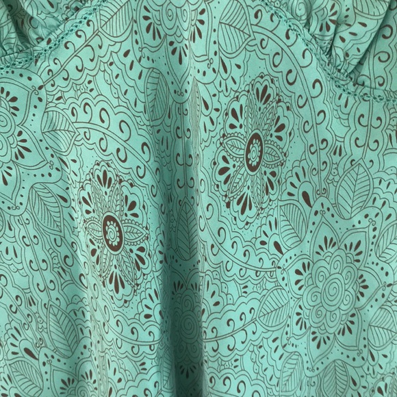 100% Silk NY&CO Top - Picture 2 of 10